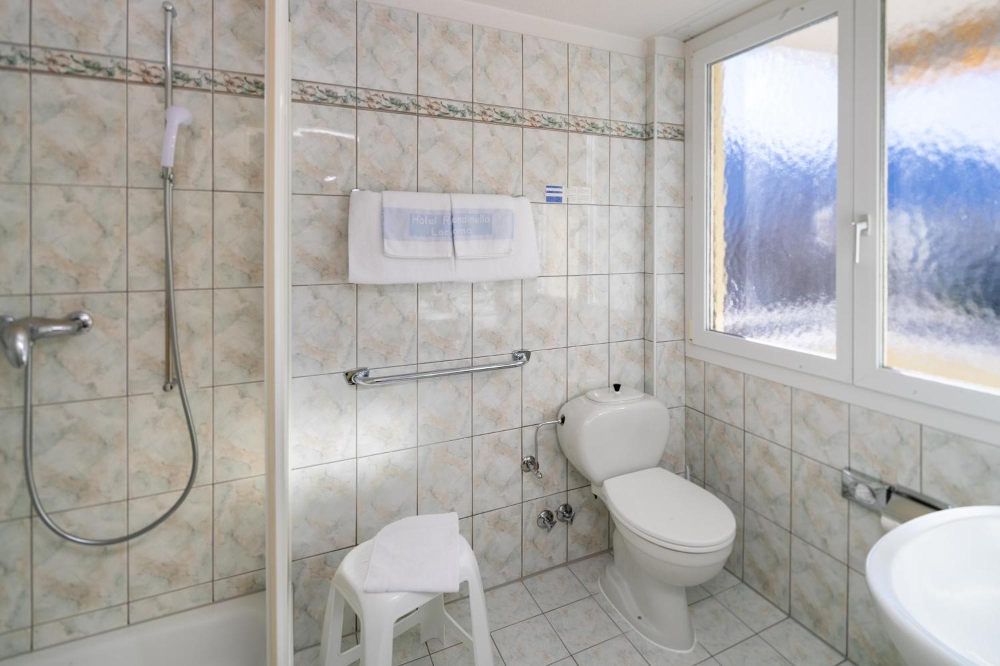 Hotel Rondinella 로카르노 외부 사진