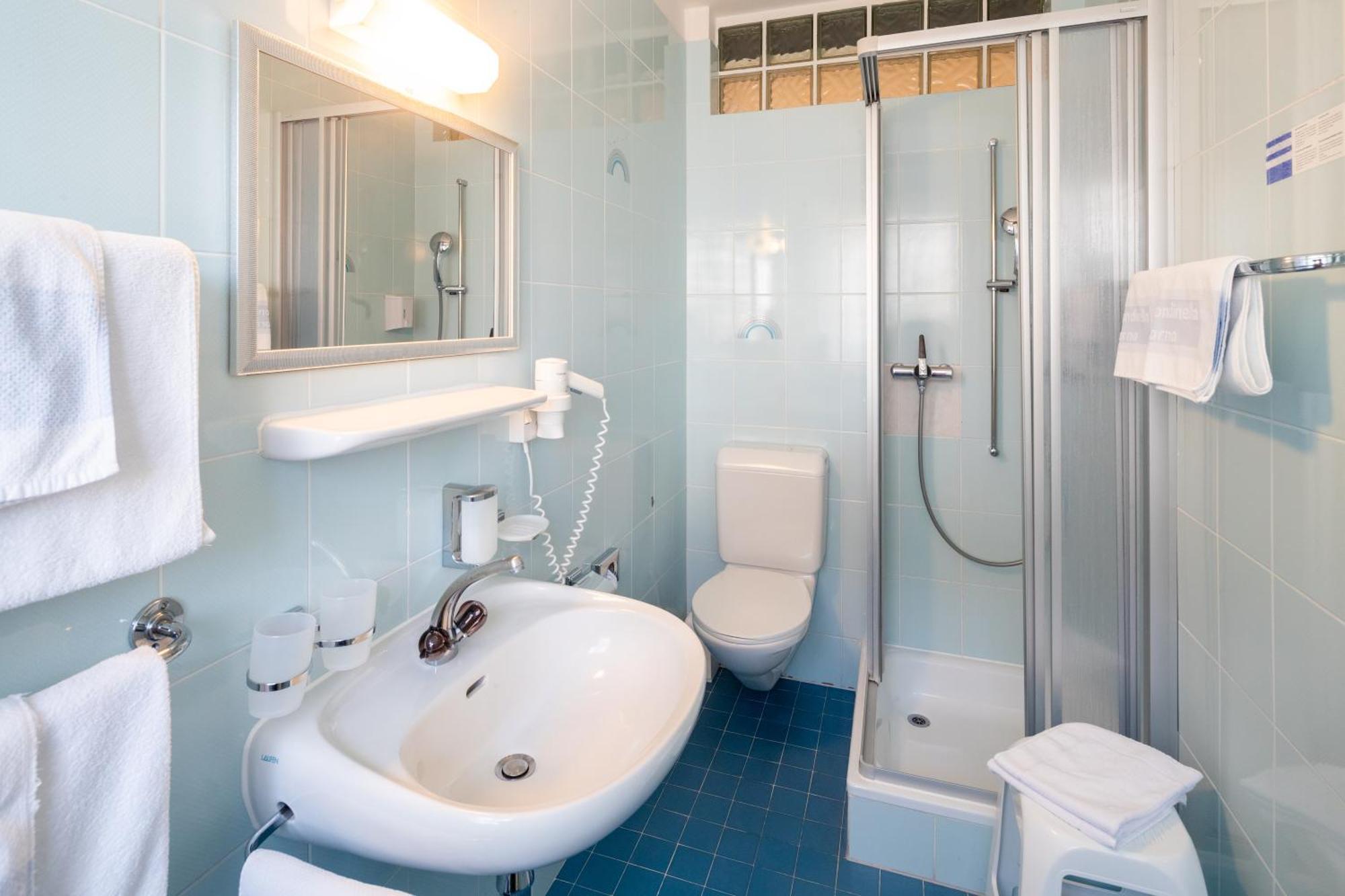 Hotel Rondinella 로카르노 객실 사진