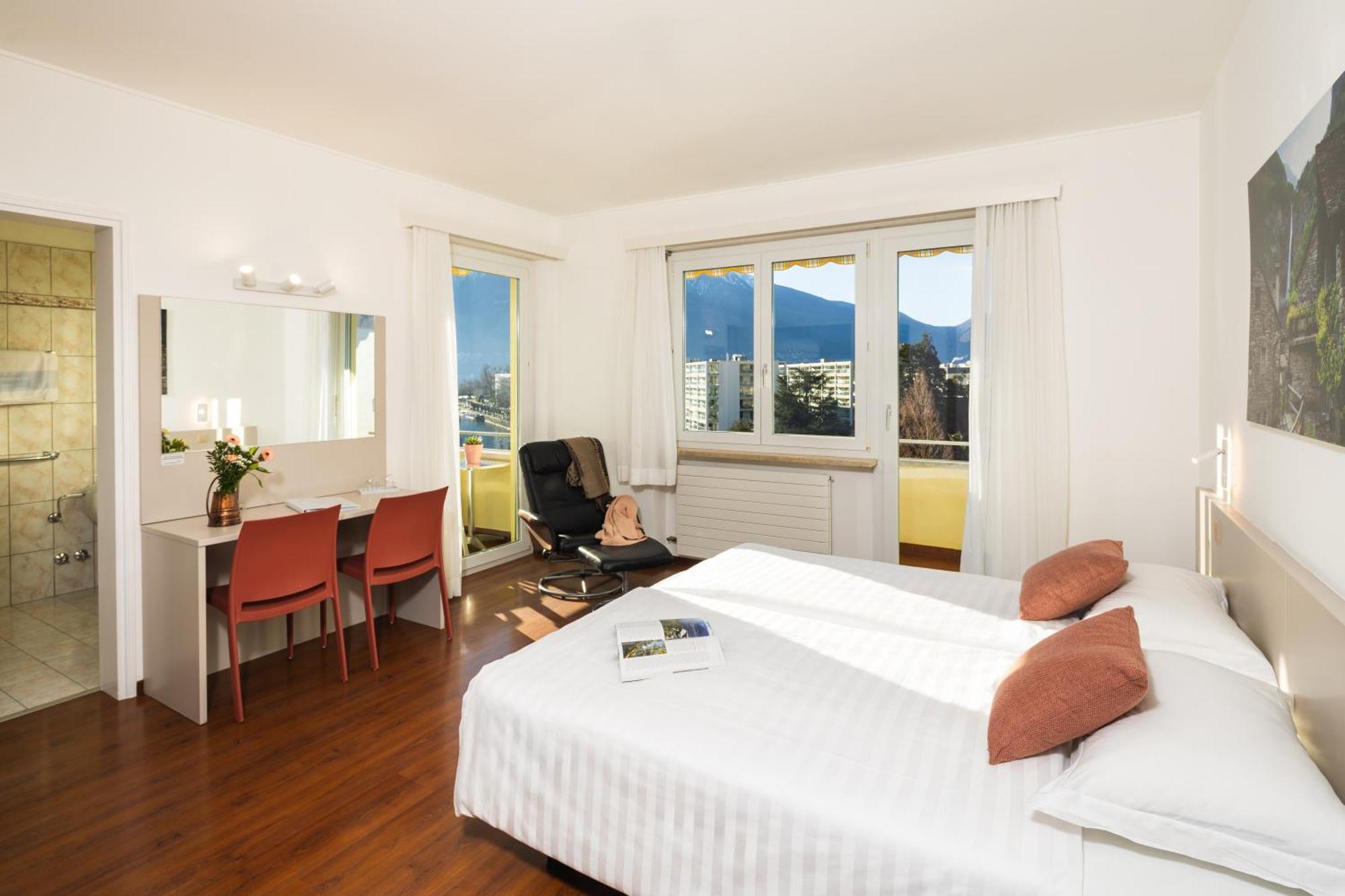 Hotel Rondinella 로카르노 외부 사진